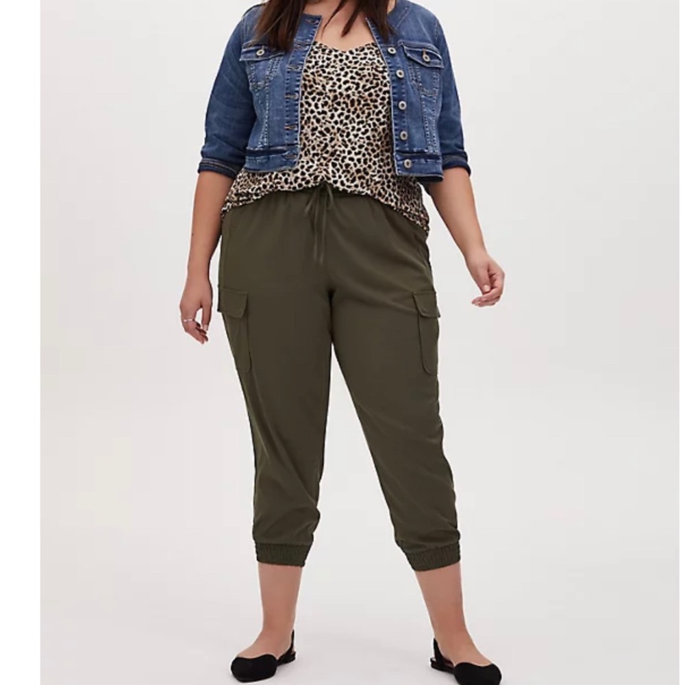 Torrid Womens Relaxed Fit Challis Jogger Pants 1X Army Olive Green 12574…